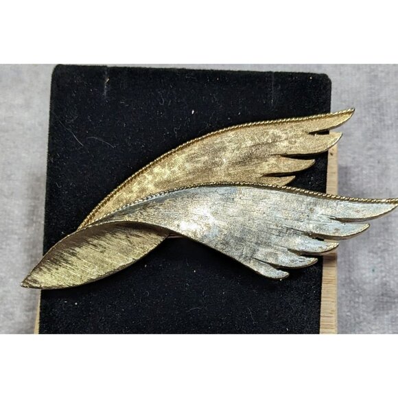 Vintage Wing Feather Art Deco Silver And Gold Tone Brooch Marked SA - Picture 3 of 4